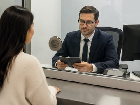 Cómo prepararte para tu entrevista consular